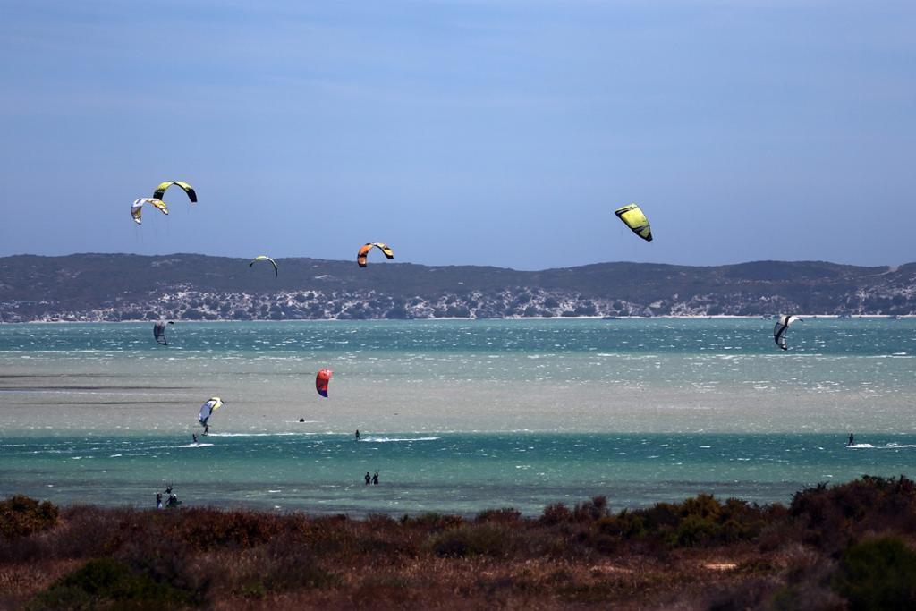 Windtown Lagoon Hotel Langebaan Exterior foto